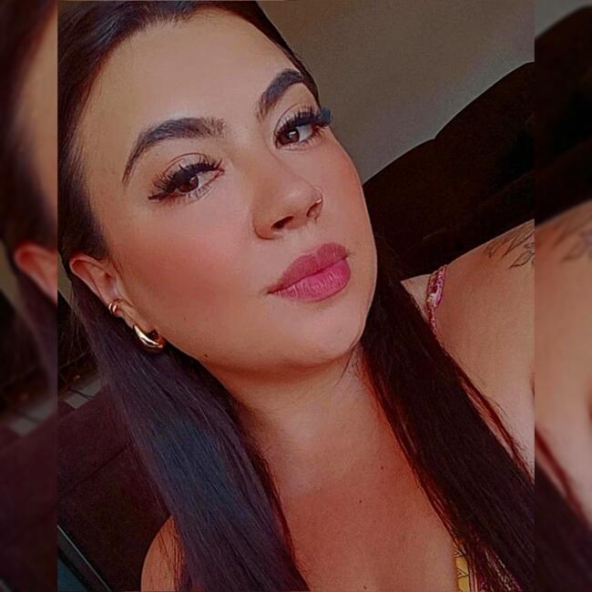 Babysitter in Cambé: Alana