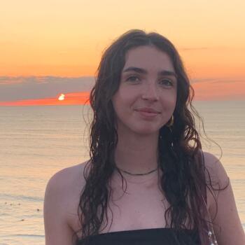 Babysitter in Majadahonda: Adriana oh