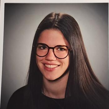 Babysitter in Montreuil-le-Gast: Léanna