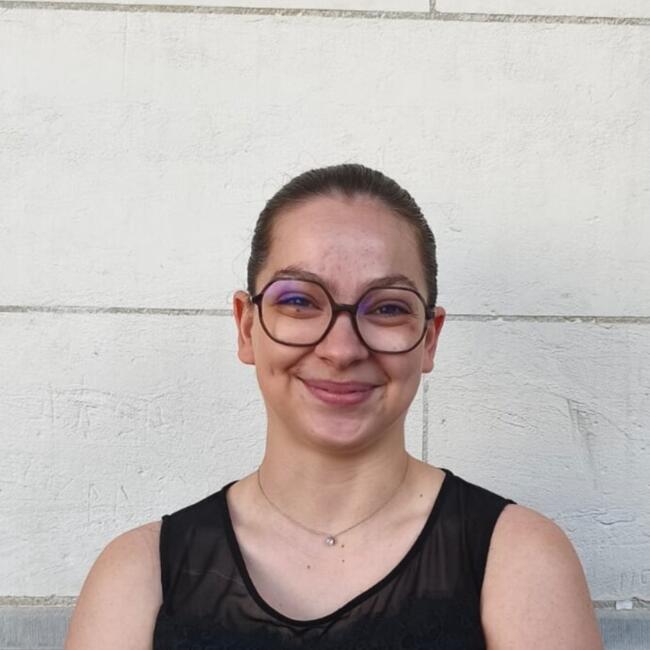 Babysitter in Ourville-en-Caux: Jeanne