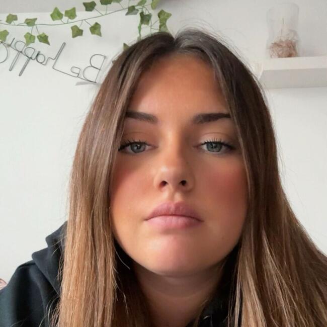 Baby-sitter à Paris: Rose