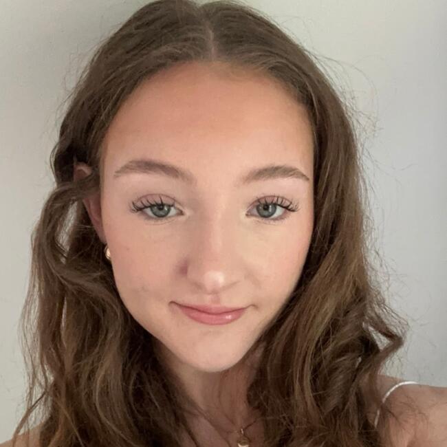 Babysitter in Stockerau: Lisa