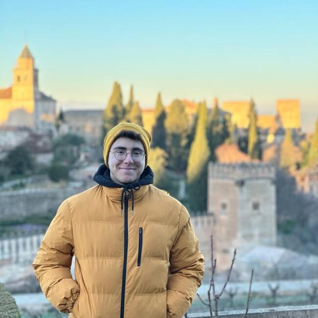 Babysitter in Ankara: Mert