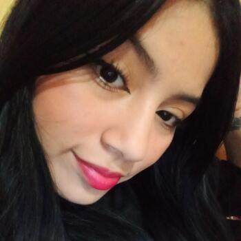 Canguro en Cangas del Narcea: Estefany