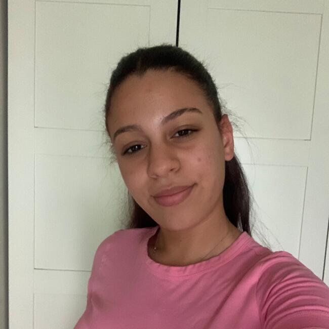 Canguro en Guadalajara: Arlenis