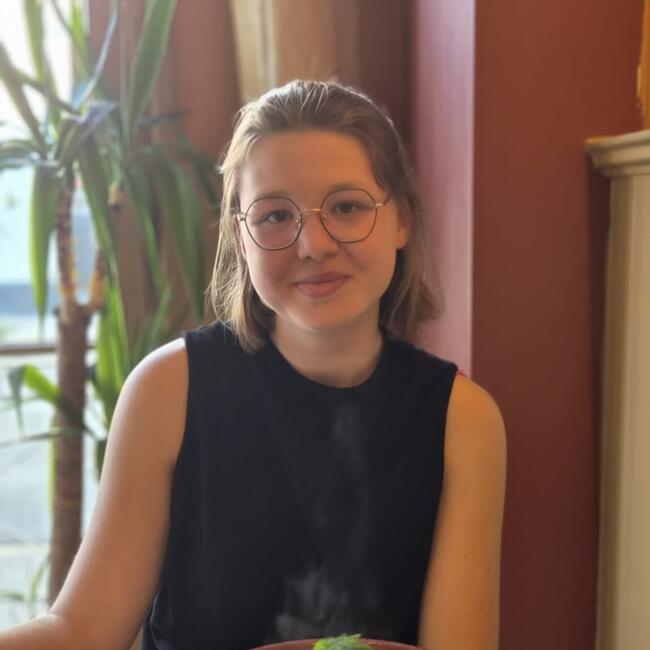 Babysitter in Lede: Eline