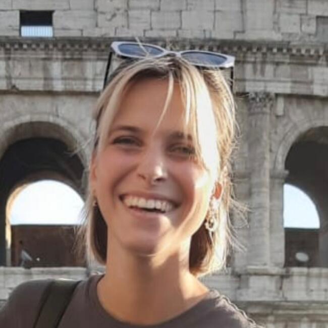 Babysitter in Melbourne: Elena