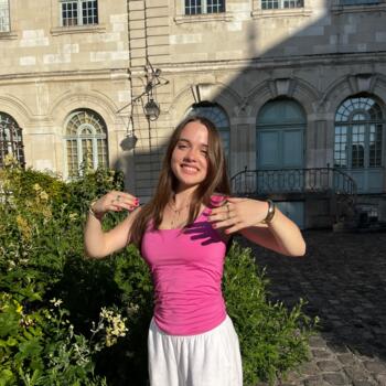Babysitter in Reims: Margaux