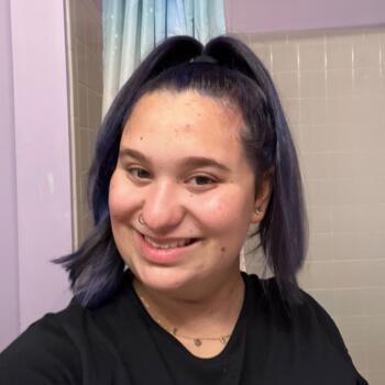 Babysitter in Manassas: Shayna