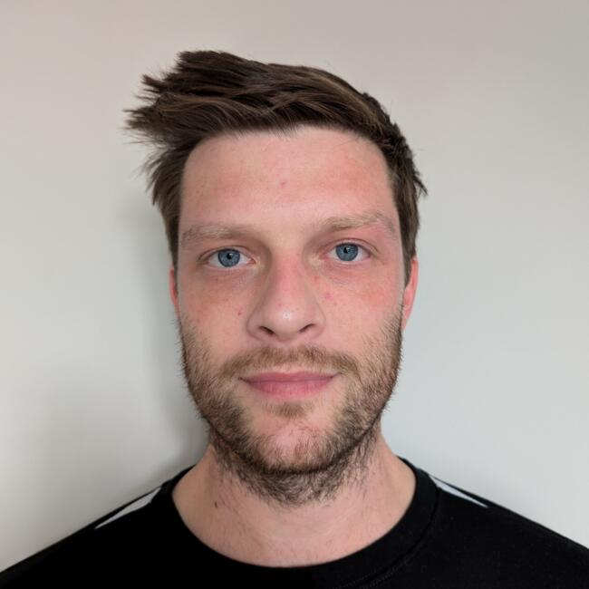 Babysitter in London: Ben