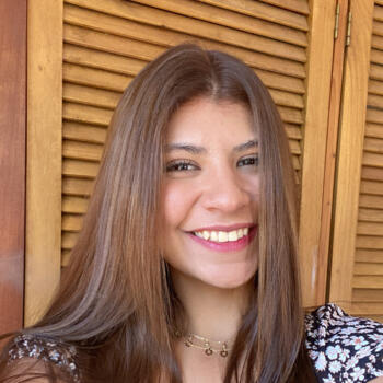 Babysitter in Heredia: Brianna