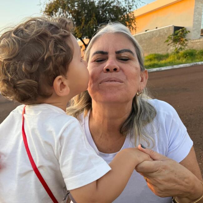 Babysitter in Matinhos: Suzilene