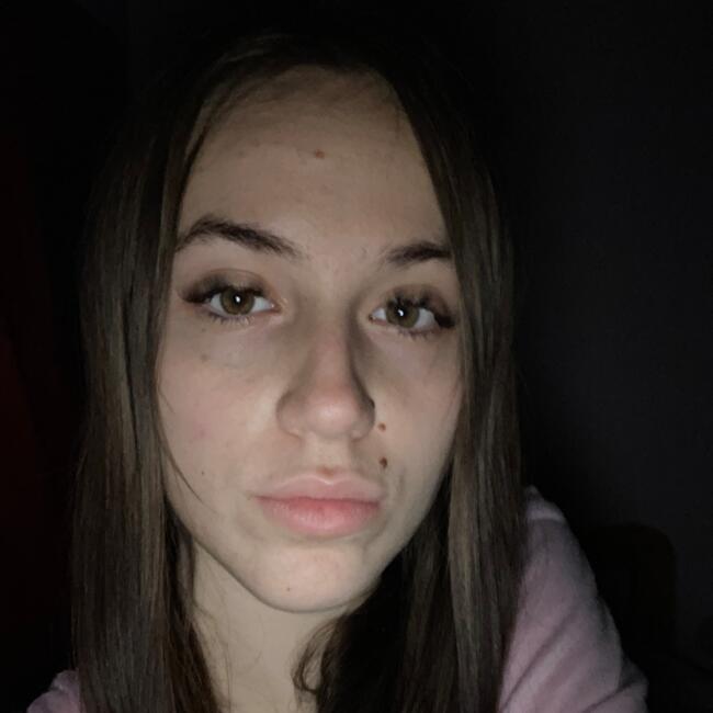 Babysitter in Modena: Romina