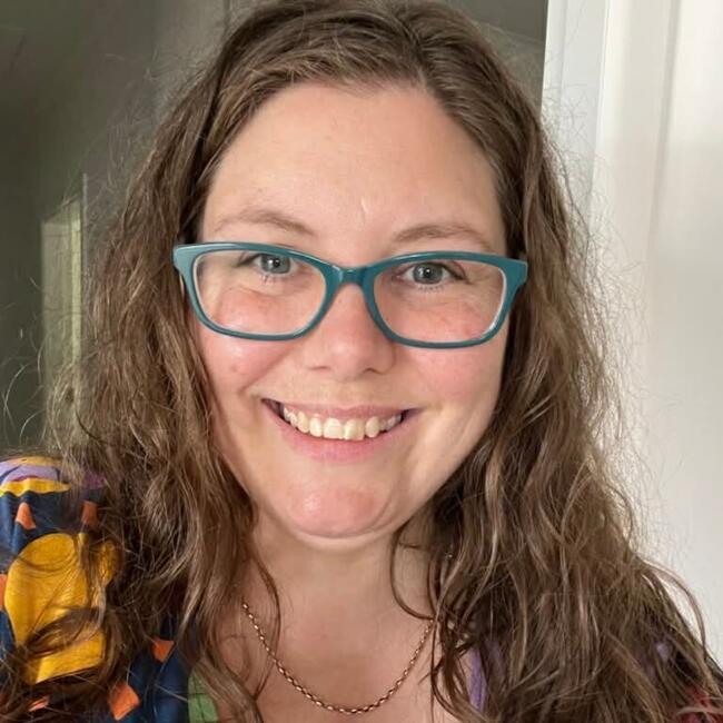 Babysitter in Hastings: Allie