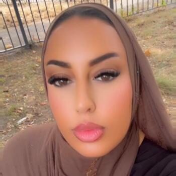 Babysitter Rotterdam: Ahlam
