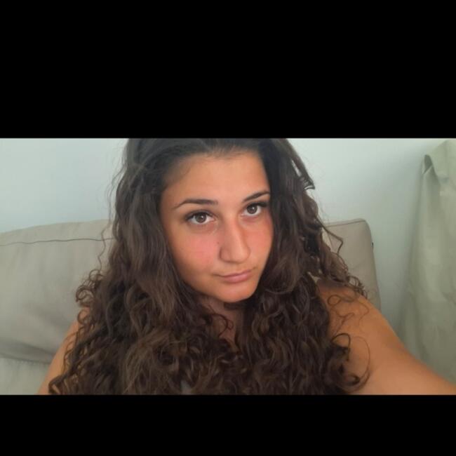 Babysitter a Cinisi: Miriam