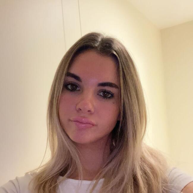 Babysitter in St Albans: Molly