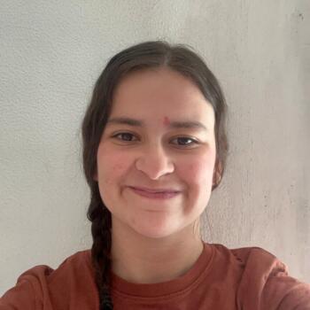 Babysitter in Petrel: Lorena