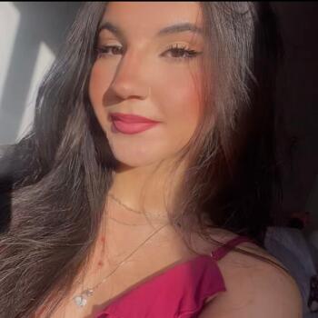 Babysitter in Braga: Yane Gabriele