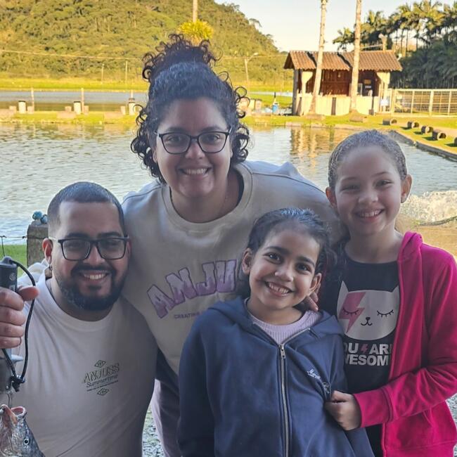 Emprego de babá em Joinville: Nátali