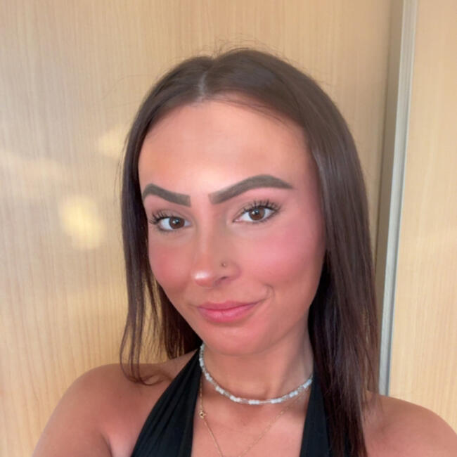 Babysitter in Vert-Saint-Denis: Margot