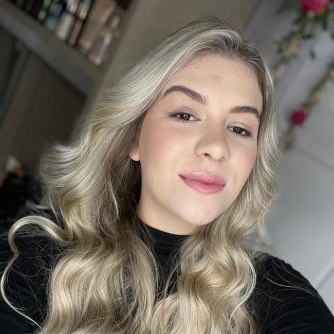 Babá em Forquilhinha: Fernanda