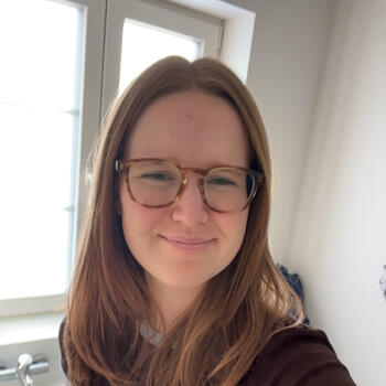 Babysitter Ichtegem: Lana