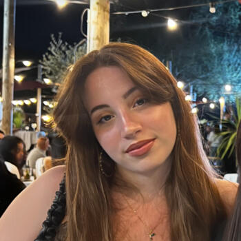 Babysitter in Lyon: Loanne