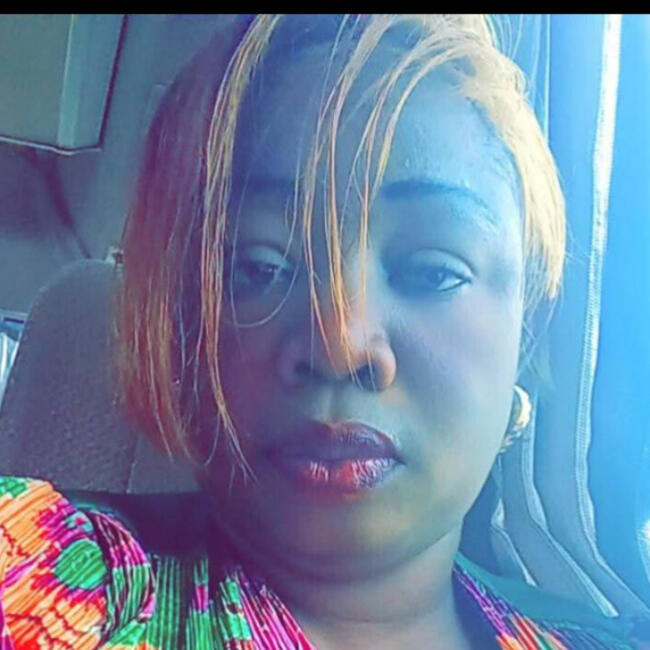 Babysitter in Abidjan: Kemessiei