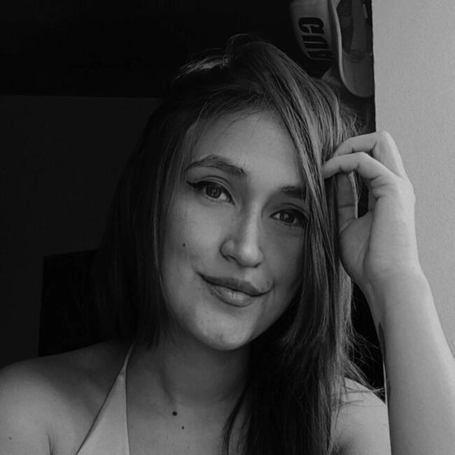 Trabalho de babysitting em Aljezur: Adriana