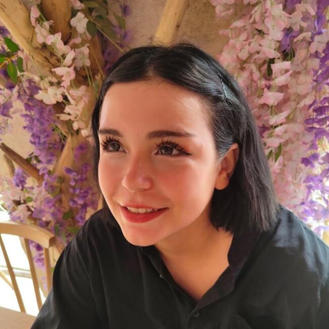 Babysitter in Bordeaux: Manon