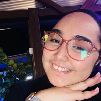 Babysitter Kourou: Claire