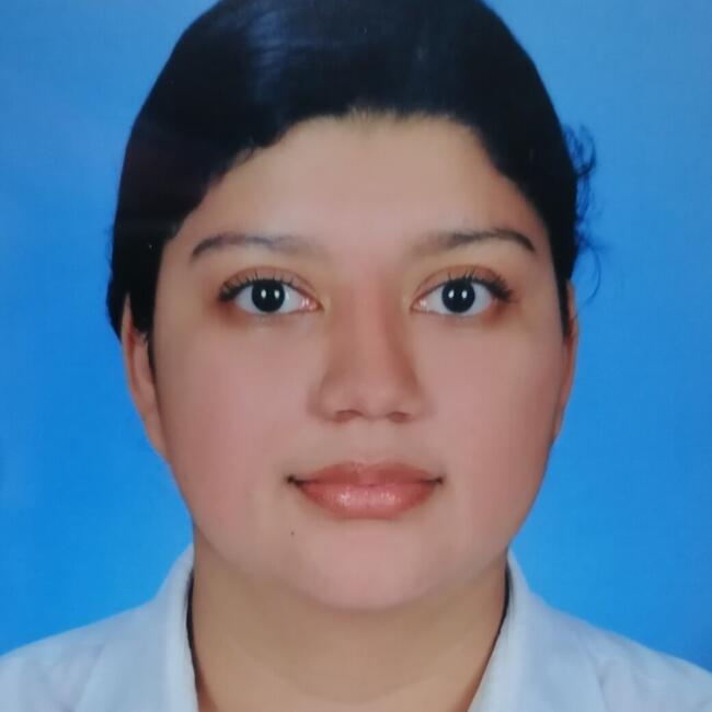 Babysitter in Santa Ana: Jennifer