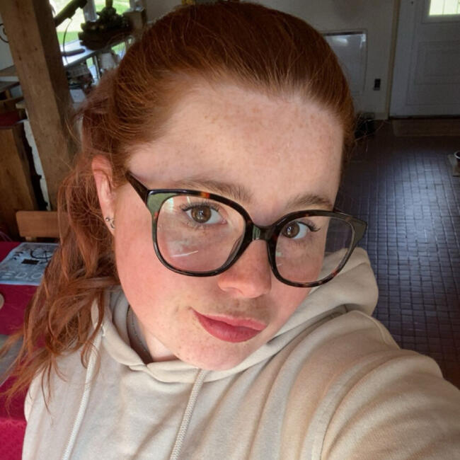 Babysitter in Machault: Clara