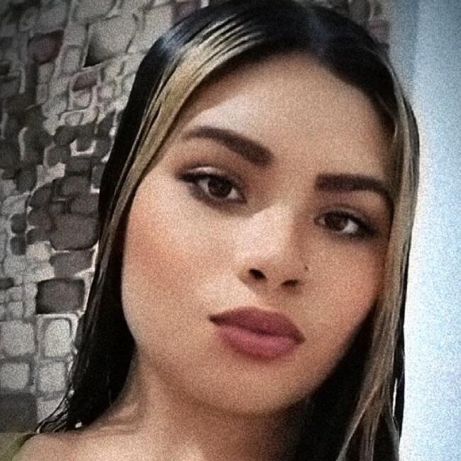 Babysitter in Curitiba: Emanuelly