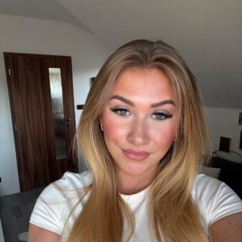 Babysitter Květnice: Lenka