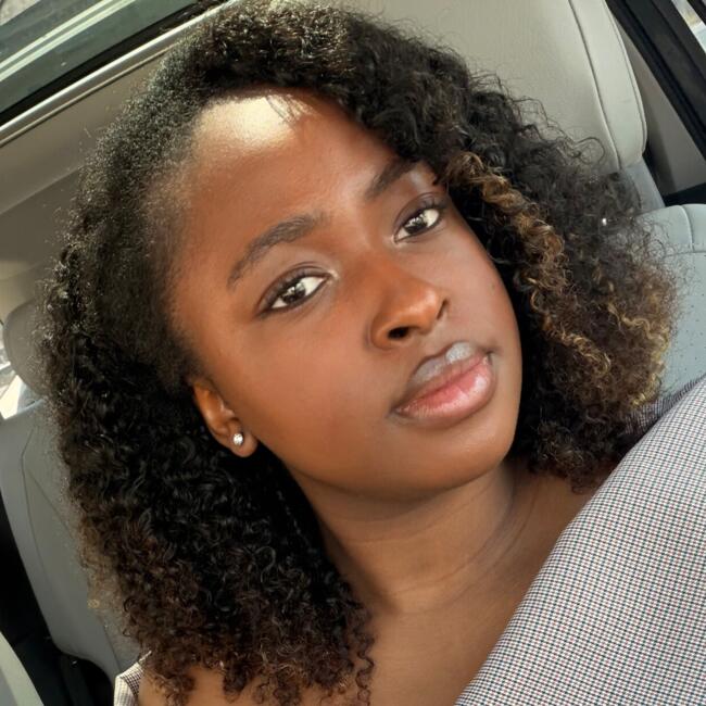Baby-sitter in Hamilton: Anjolaoluwa