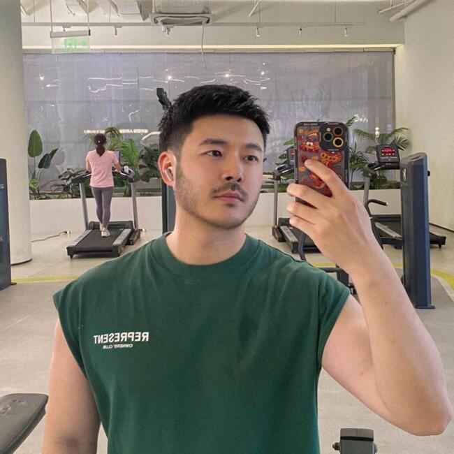 Babysitting job in Aberdeen: 載俊