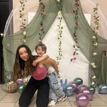 Babysitter in Foix: Théa