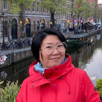 Babysitter in Singapore: Helena