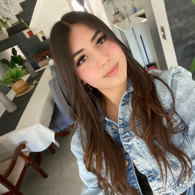 Babysitter in San Antonio: Pía Javiera