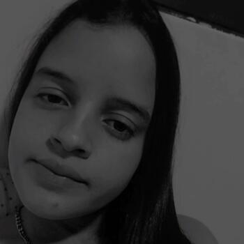 Babysitter in Jatai: Ana Karolina