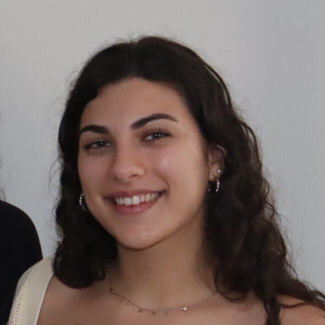 Babysitter em Lisboa: Maria Luís