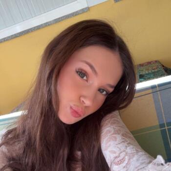 Babysitter in Chemillé-Melay: Angèle