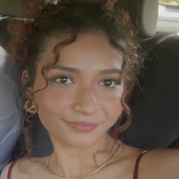 Babysitter in Isleworth: Aanya