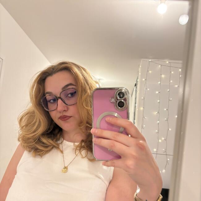 Babysitter in Mouscron: Manuella