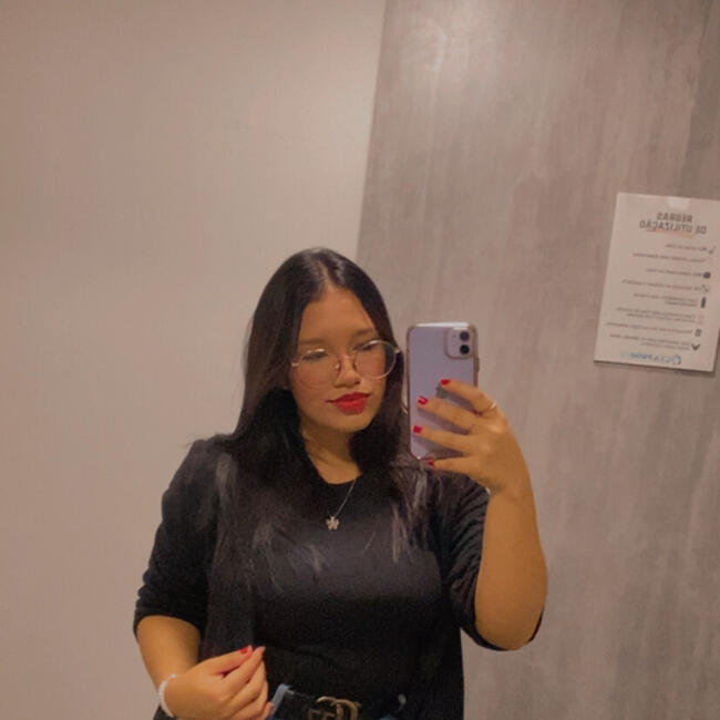 Babysitter in Brasília: Bianca