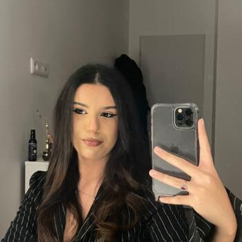 Nanny Sartrouville: Anissa