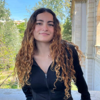 Nanny in Barcelona: Mia