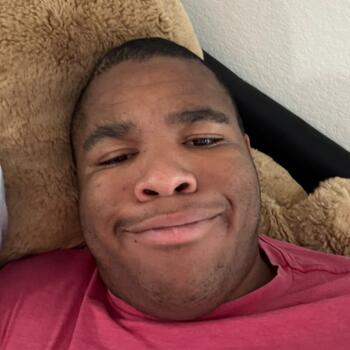 Babysitter in Moreno Valley: Kendyjon